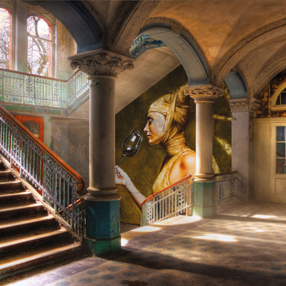 Wine Glass Woman Wallpaper : Golden Painted Portrait Mural