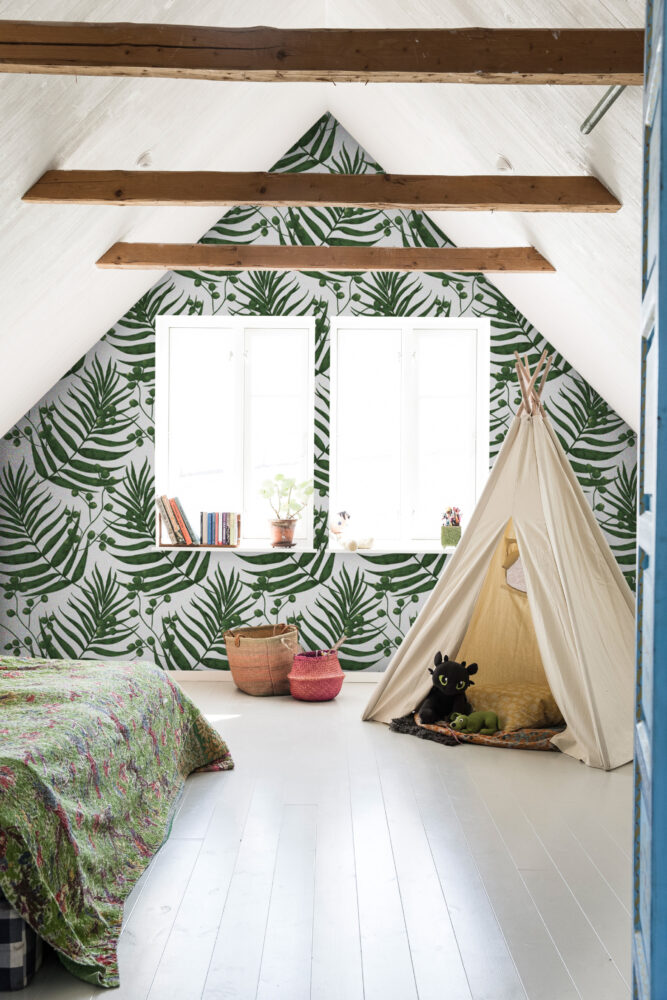 Small Fern Leaf Wallpaper : Green Palm Frond Pattern - View 2