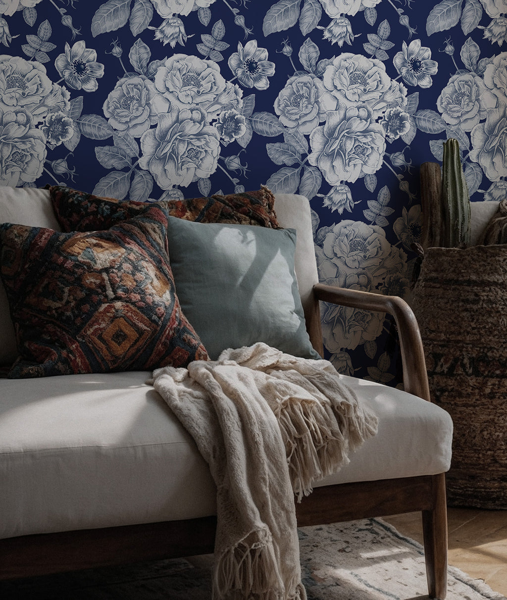 Navy Rose Wallpaper : White Floral Engraving Pattern - View 6