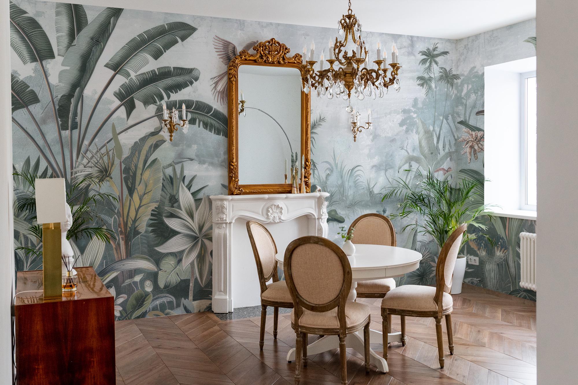 Tropical Jungle Wallpaper Mural: Vintage Rainforest Wall Art, Exotic Birds