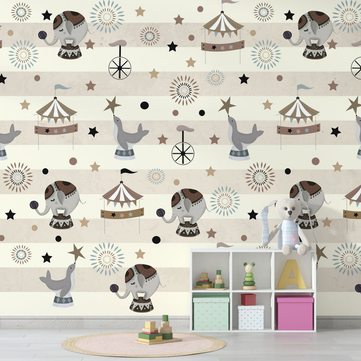 Striped Circus Wallpaper : Retro Kids Big Top Pattern